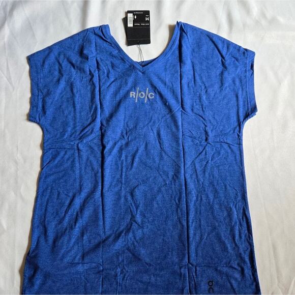 ROC Running On Clouds women's T Shirt sz Medium Indigo performance athletic - Picture 2 of 6